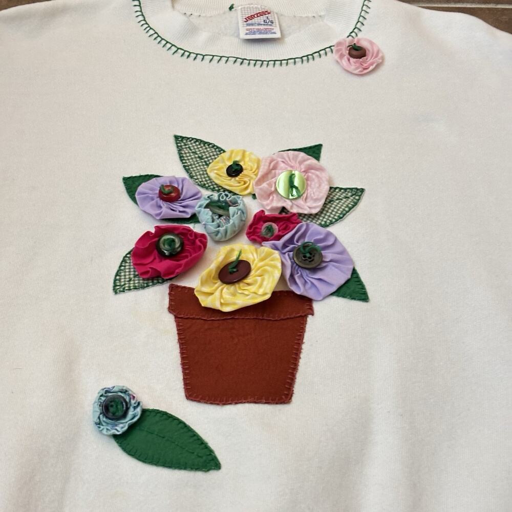 Vintage Jerzees Floral Handmade Spring Crewneck Sweatshirt Grandmacore Size L - Picture 2 of 4